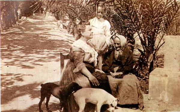 Catalina Casanova y Navarro