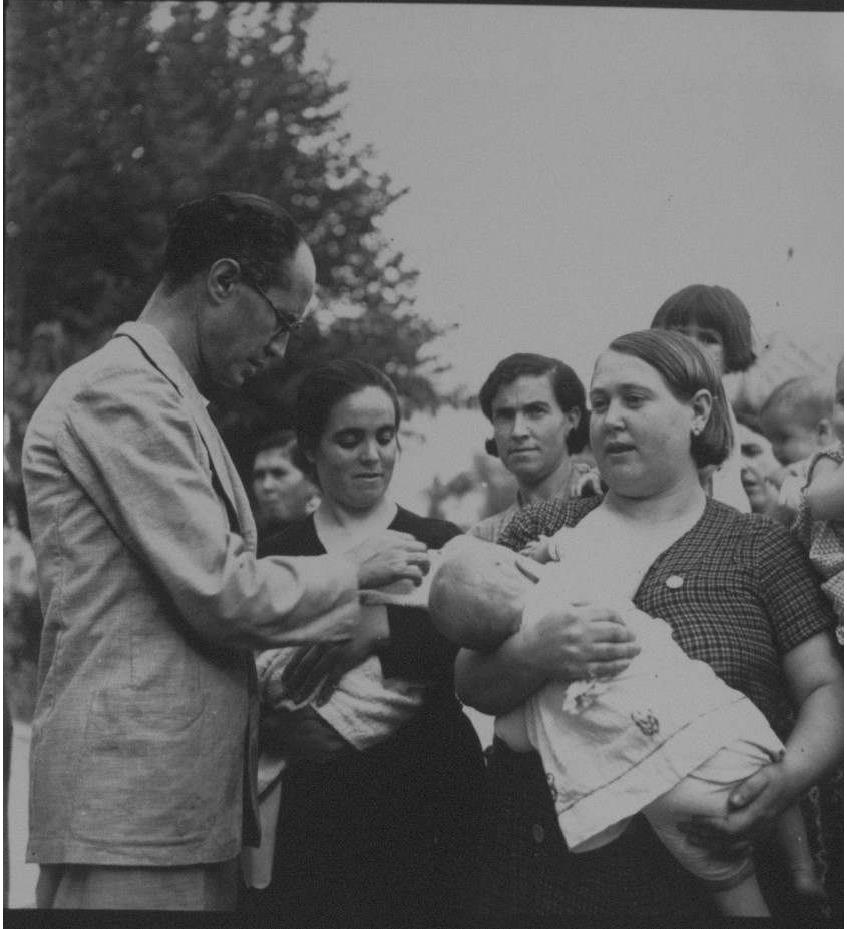 Kati Horna. Casa maternidad Vlez-Rubio (Almera)